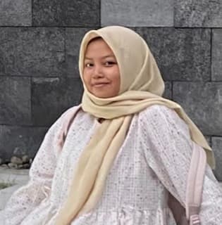 Dinda Aulia Dwi Lestari